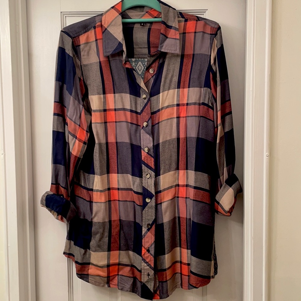 New! Never worn! Plaid button down shirt size Small.  CAn be worn as a tunic!